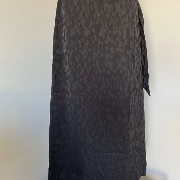 Banana Republic Black Jacquard Wrap Cheetah Animal Print Midi Pareo Skirt Medium - Picture 12 of 15